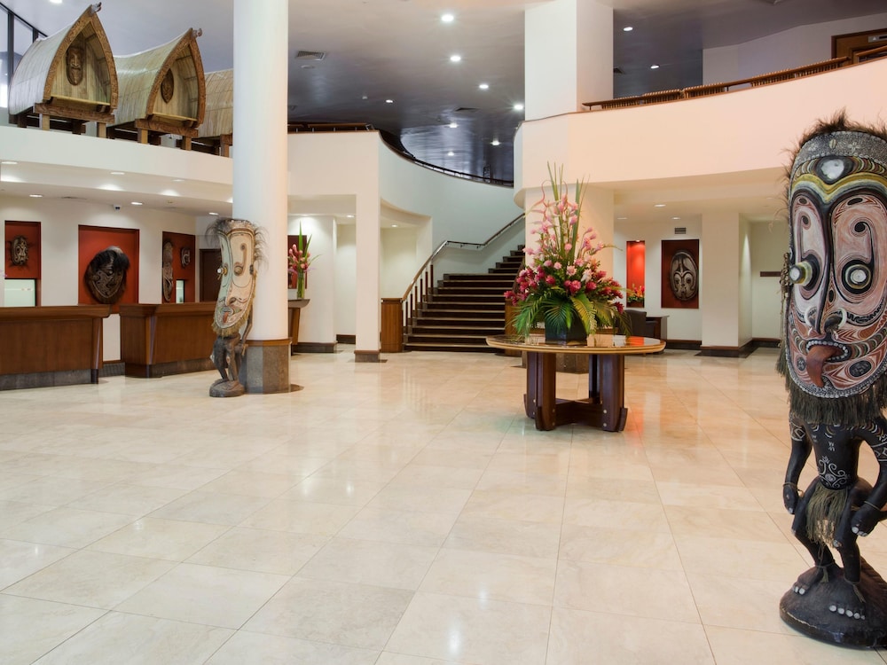 Crown Hotel Port Moresby 12/63