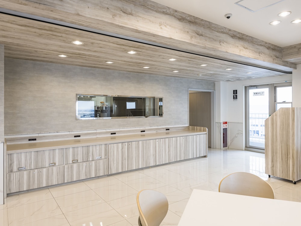 Toyoko Inn Tsubamesanjo Ekimae 8/42