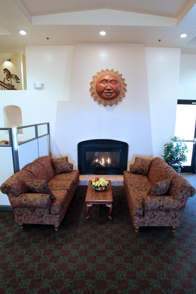 Gateway Studio Suites 29/54