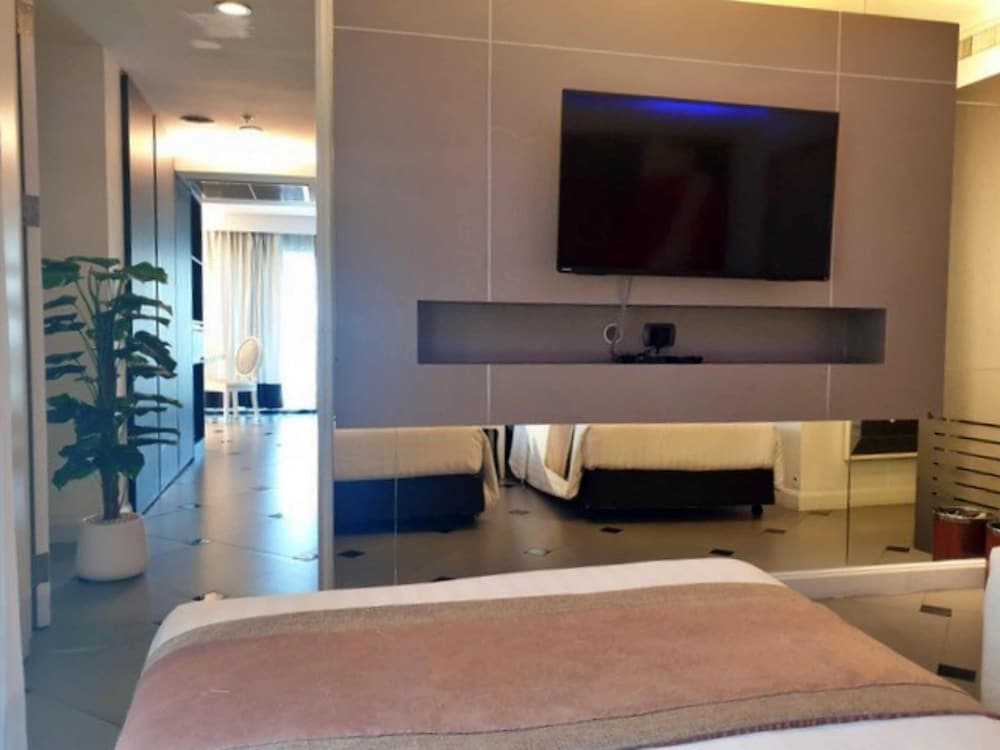 Skye Hotel Bangkok 32/58