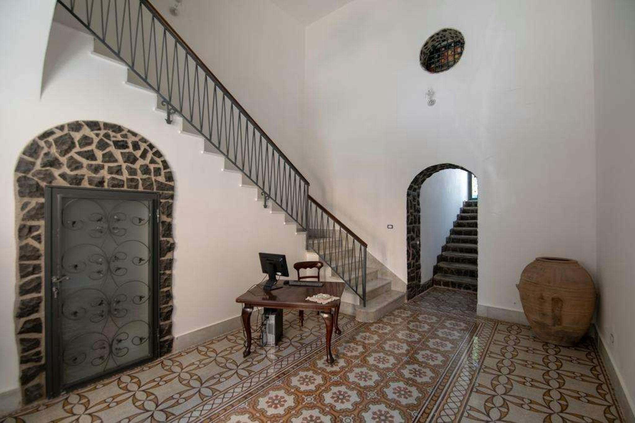 Palazzo Caracciolo Del Sole 21/45