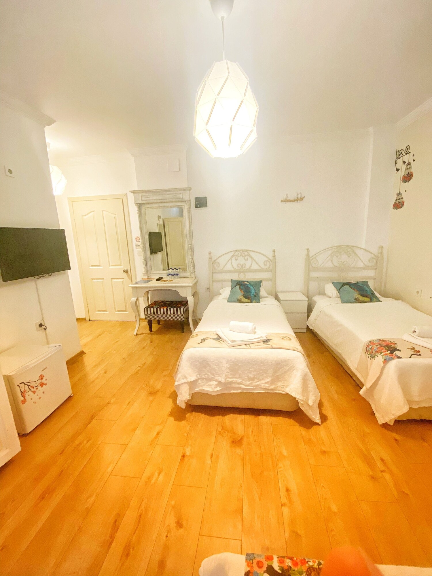 2 BEDROOMS, COMFORT, STUDIO, SUITE
