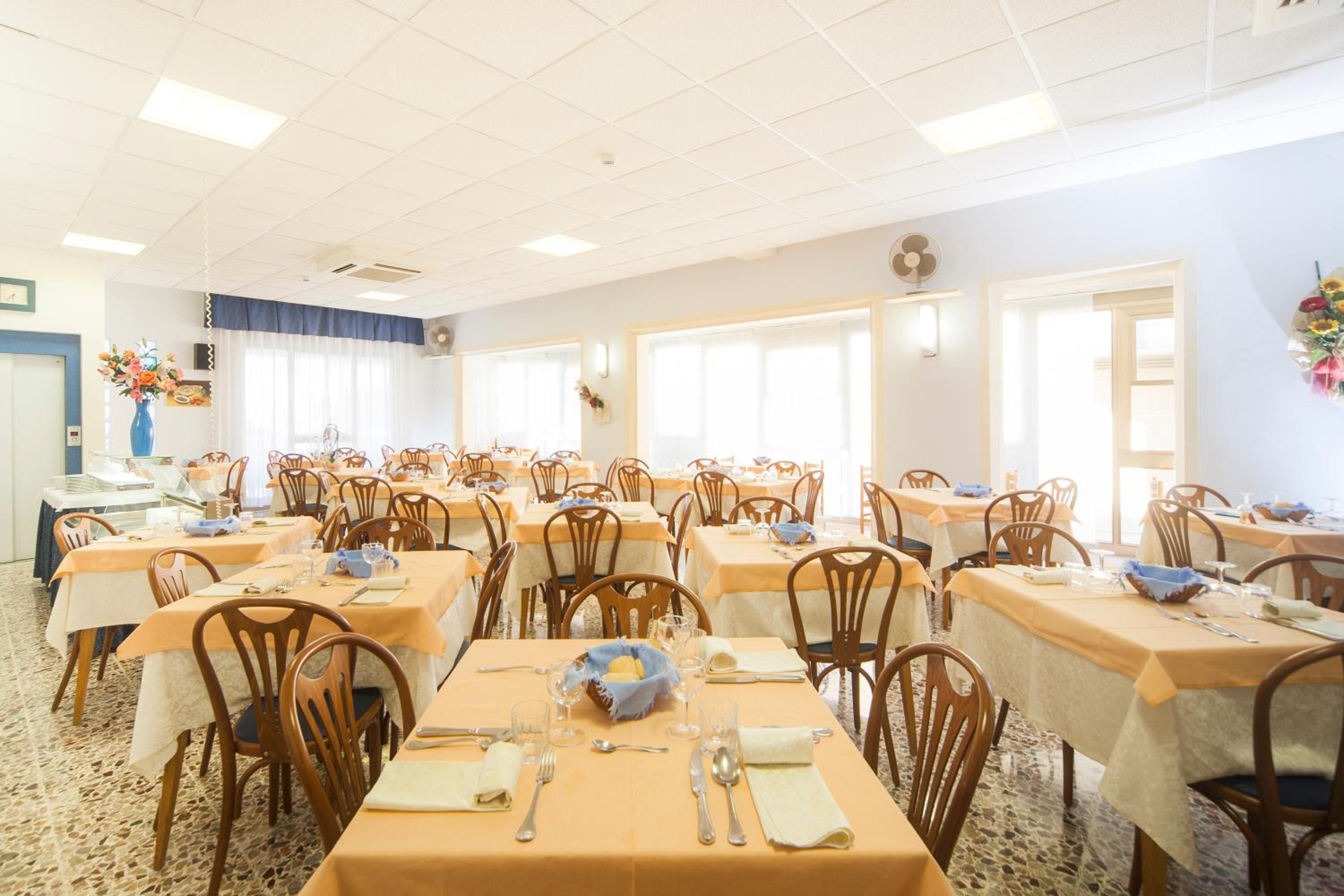 Hotel Latini 37/50