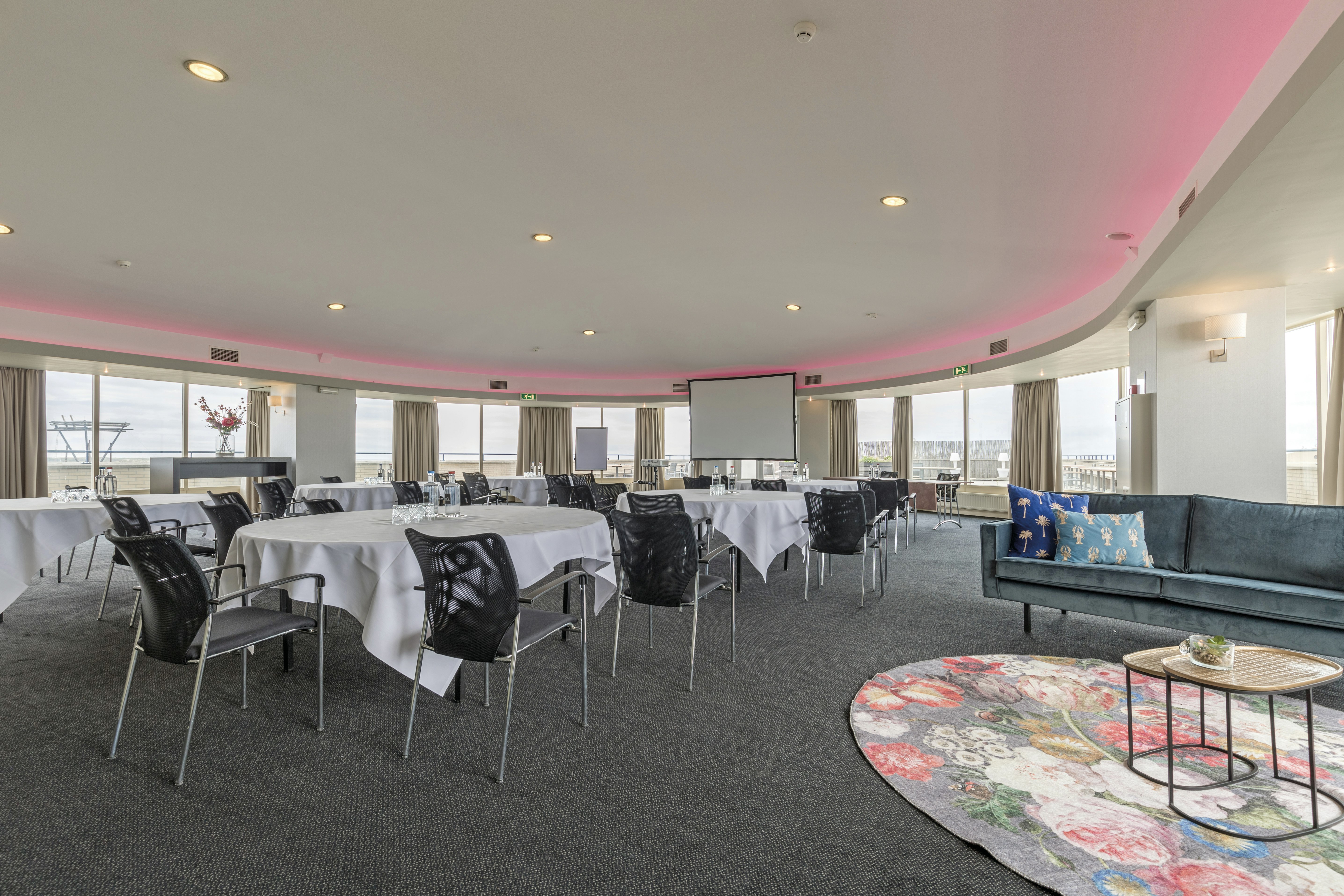 Leonardo Hotel Ijmuiden Seaport Beach 33/42