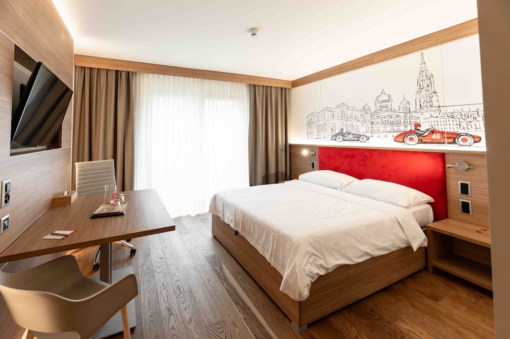 Los Lorentes Residences 12/50
