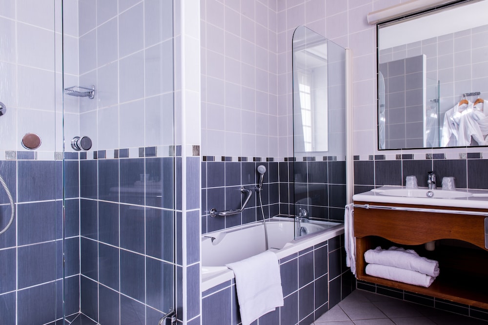 Relais Du Silence Le Grand Hotel D Uriage 34/36