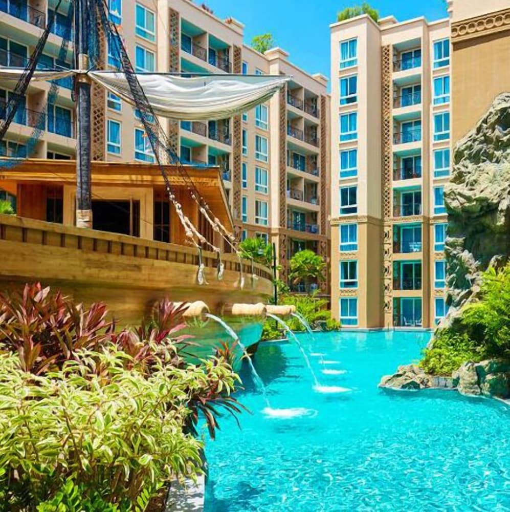 Atlantis Condo And Water Park Pattaya By The Sea 42/50
