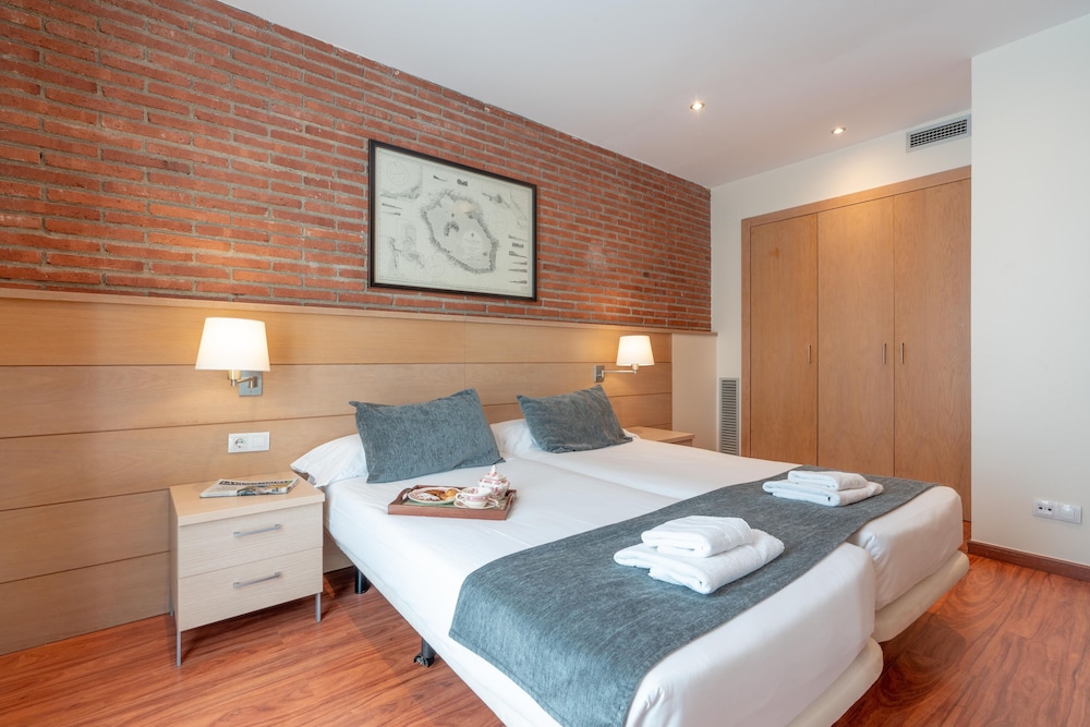 Serennia Cest Apartamentos Arc de Triomf 7/23