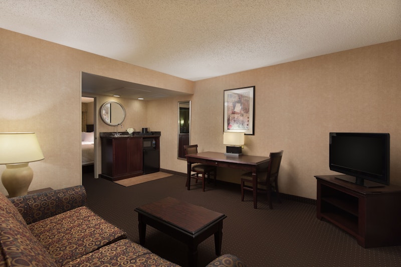 Embassy Suites by Hilton Lubbock 14/25