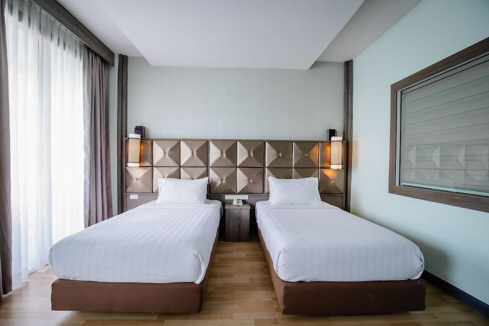 Addplus Hotel And Spa 11/27