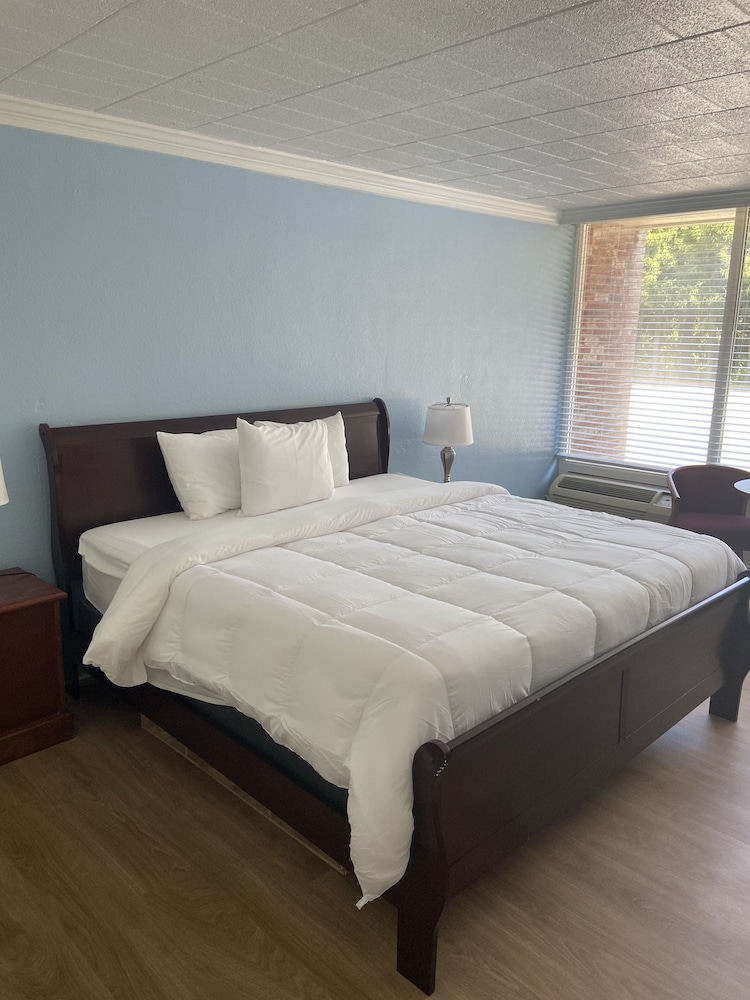 Room, King Bed