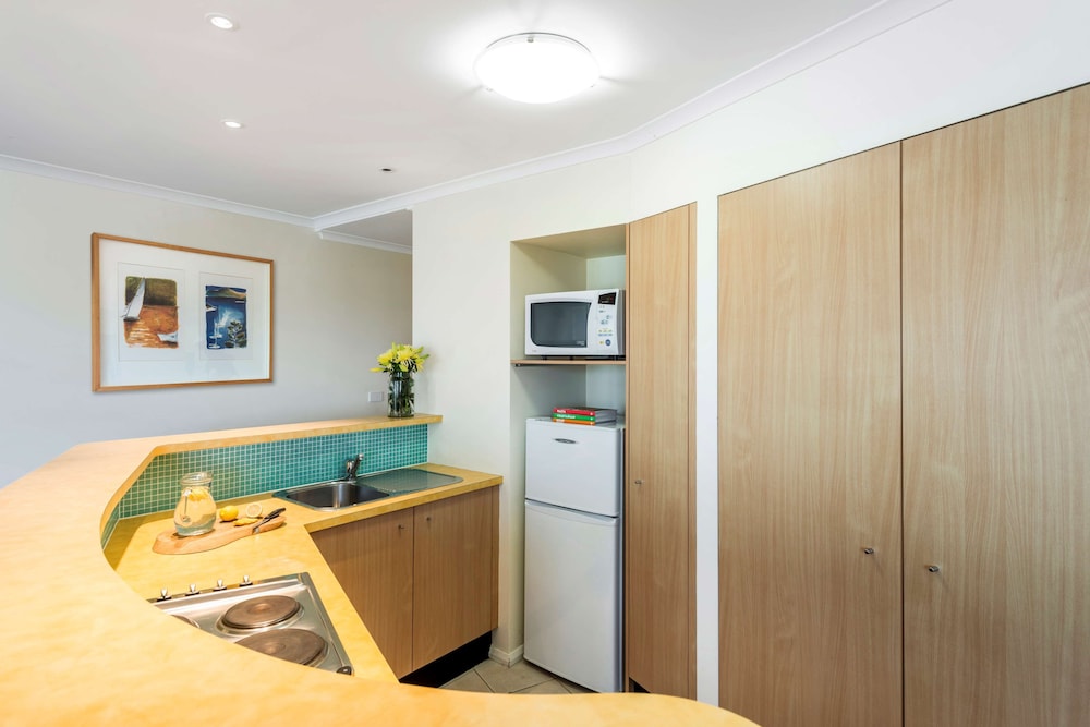 Oaks the Entrance Waterfront Suites 51/71