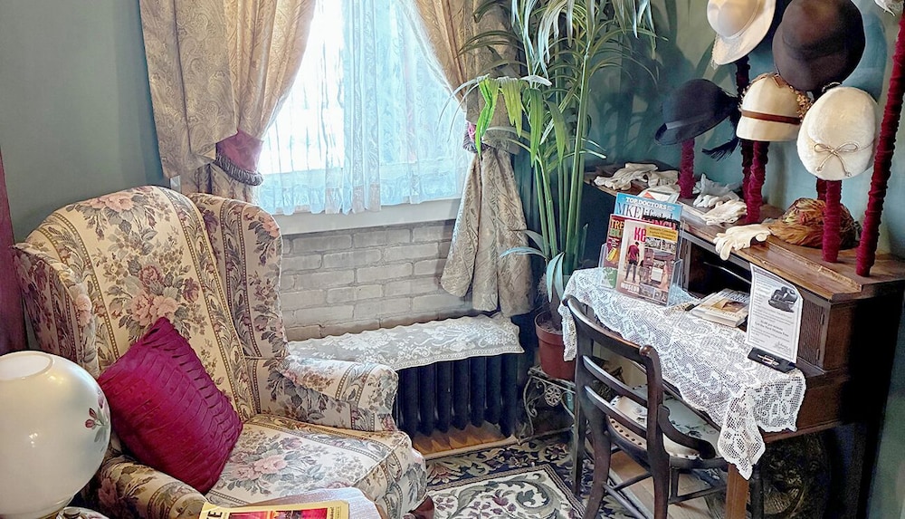 Schuster Mansion Bed & Breakfast 34/51