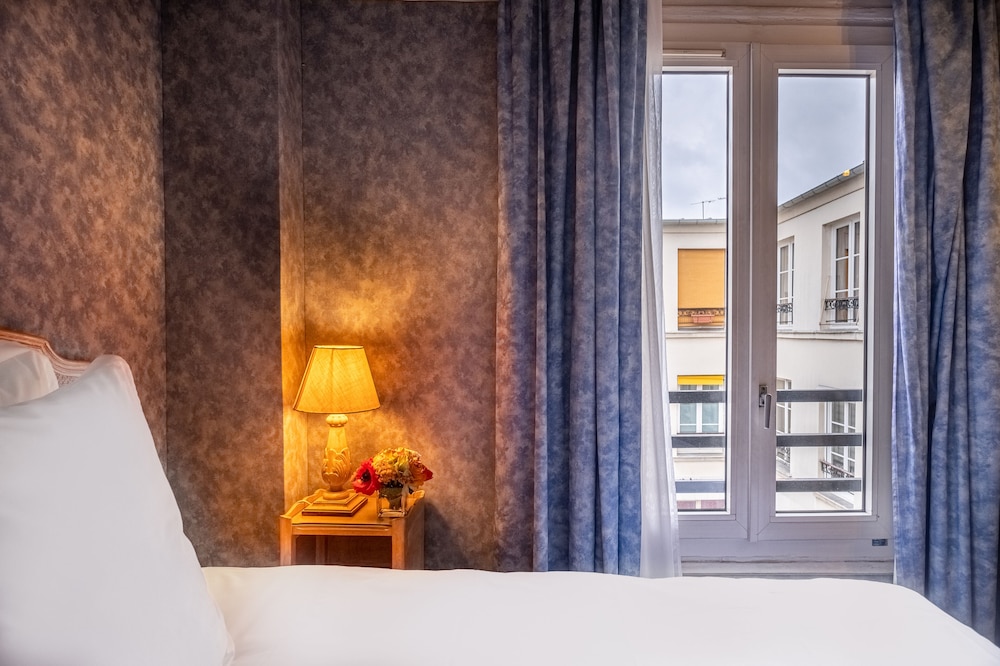 Hotel Baudelaire Opera 39/72