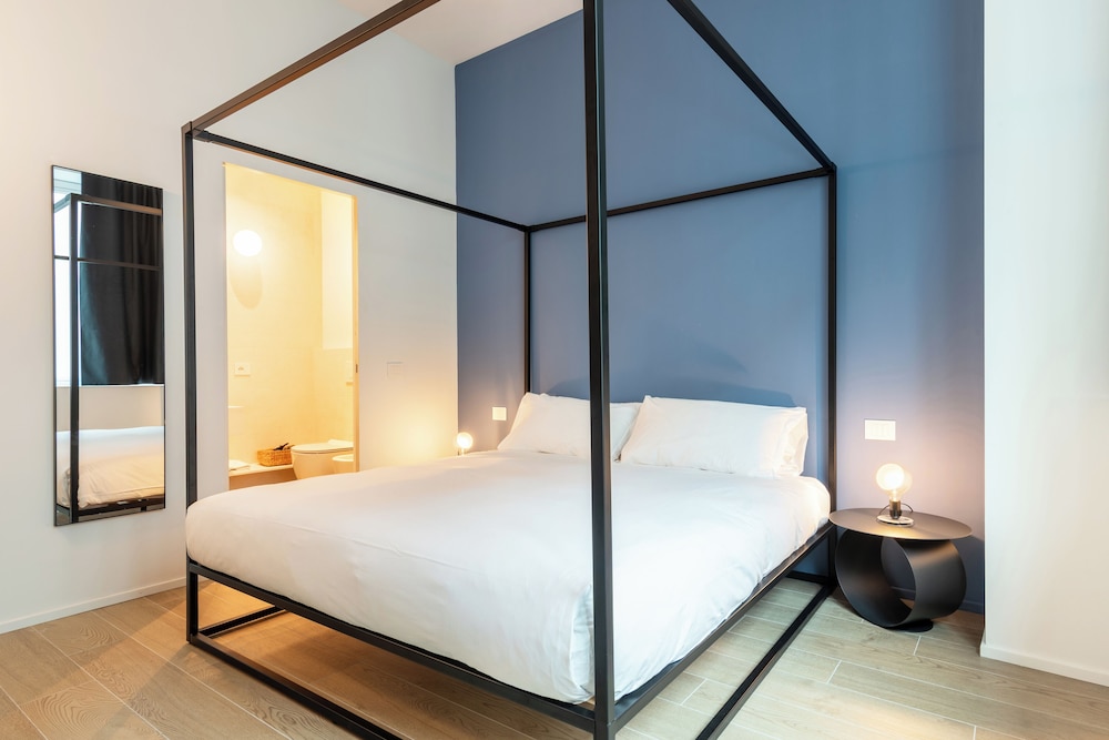 easyhomes - City Centre Suites 18/50