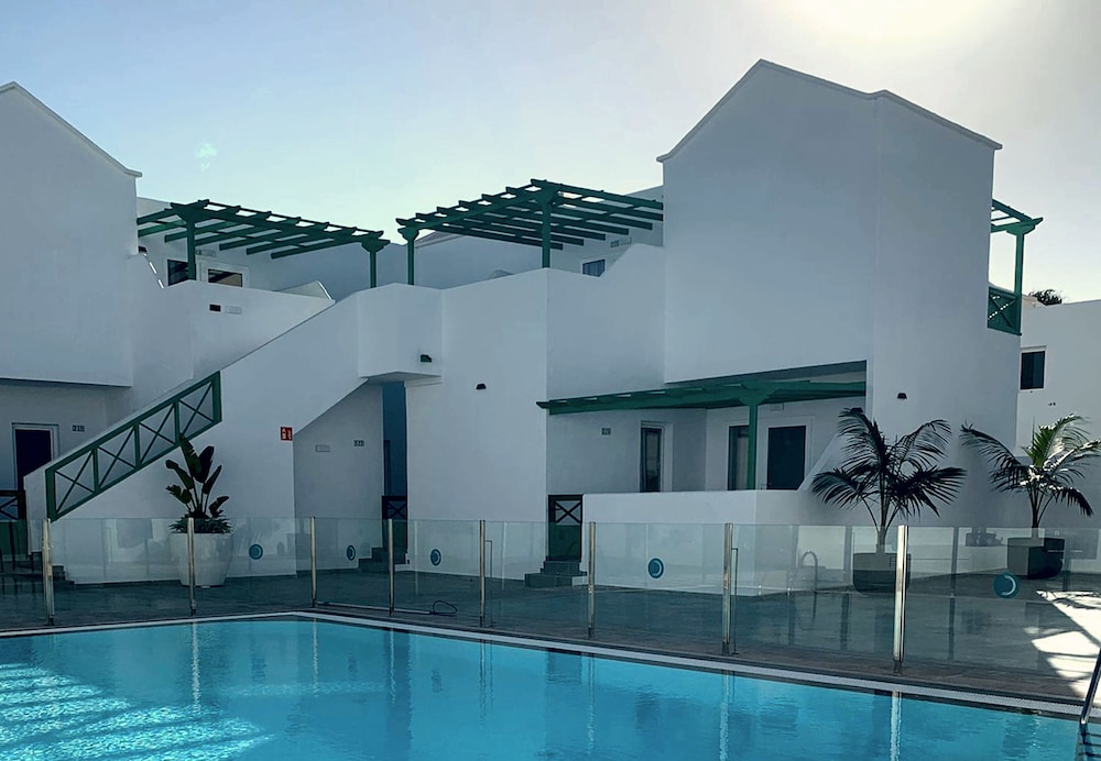 Celeste Apartments 46/55