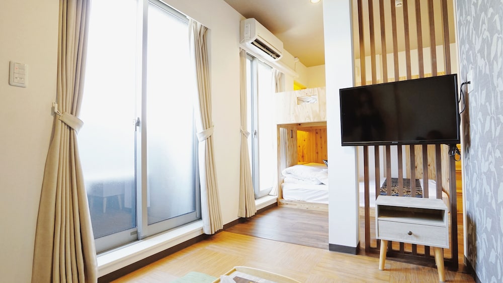Poly Hostel Osaka 46/60