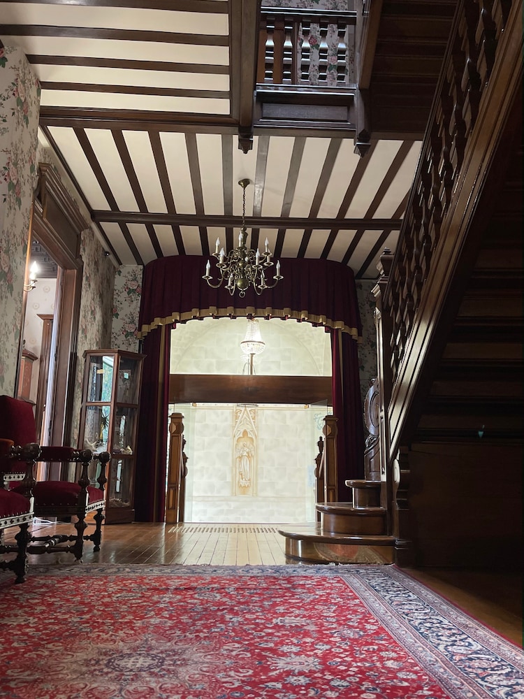 Grand Hotel Des Templiers 3/68