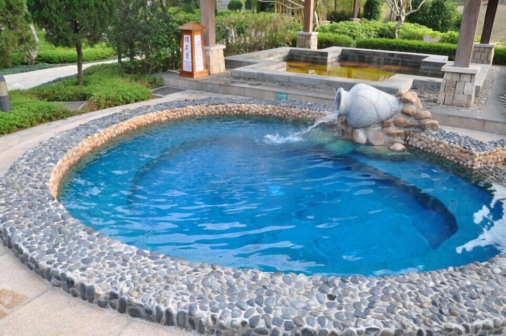Country Garden Holiday Hot Spring Hotel 42/50