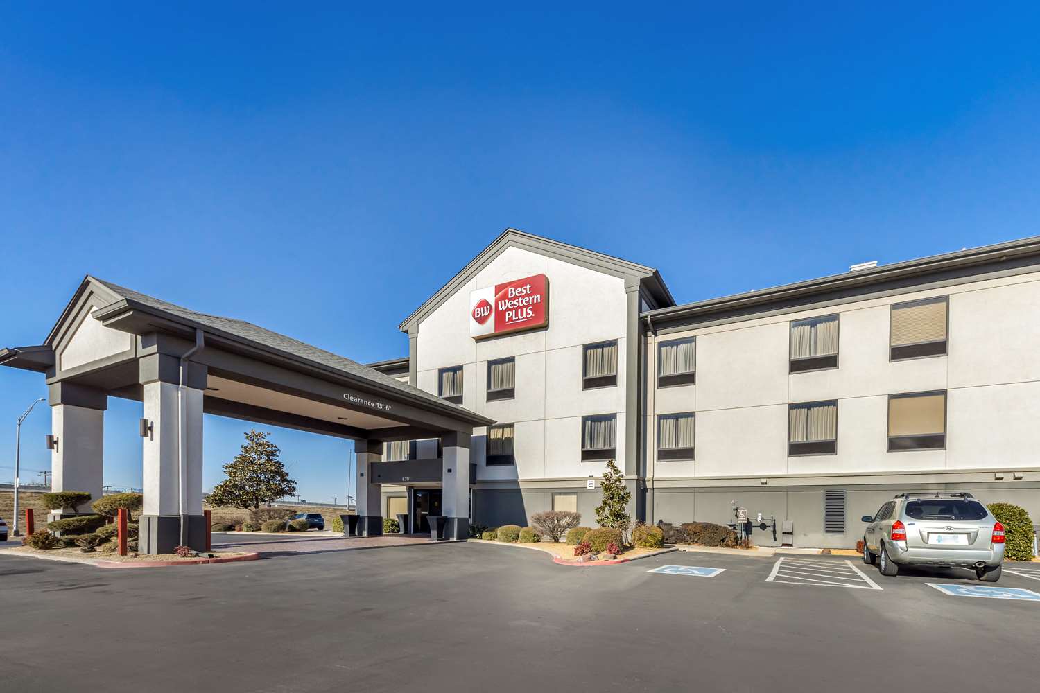 Best Western Plus Midwest City Inn & Suites 27/27