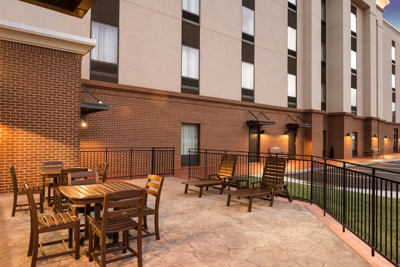 Hampton Inn & Suites Lavonia 24/38