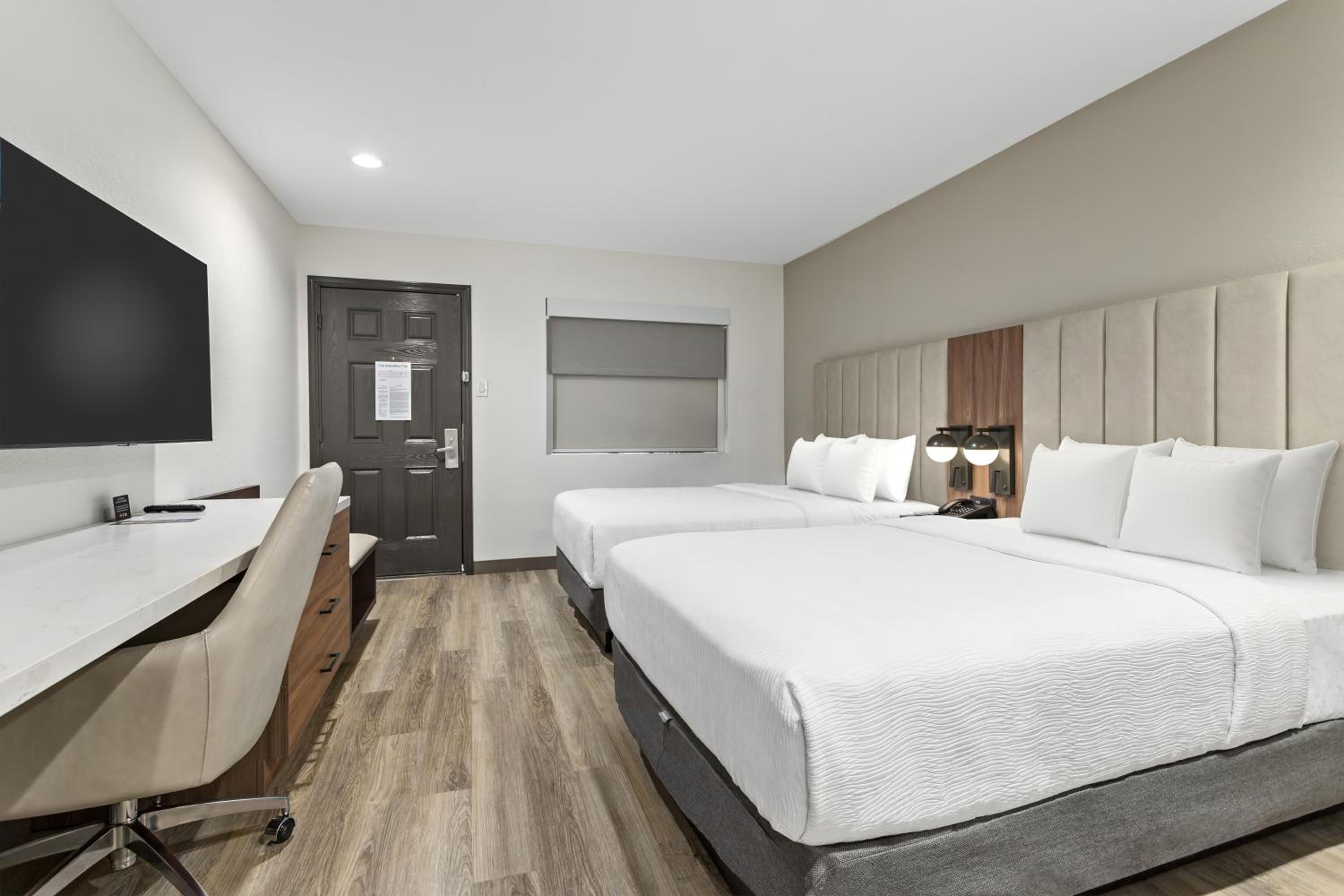 غرفة بريميوم بسريرين مزدوجين، Baymont by Wyndham Beaumont 3/10