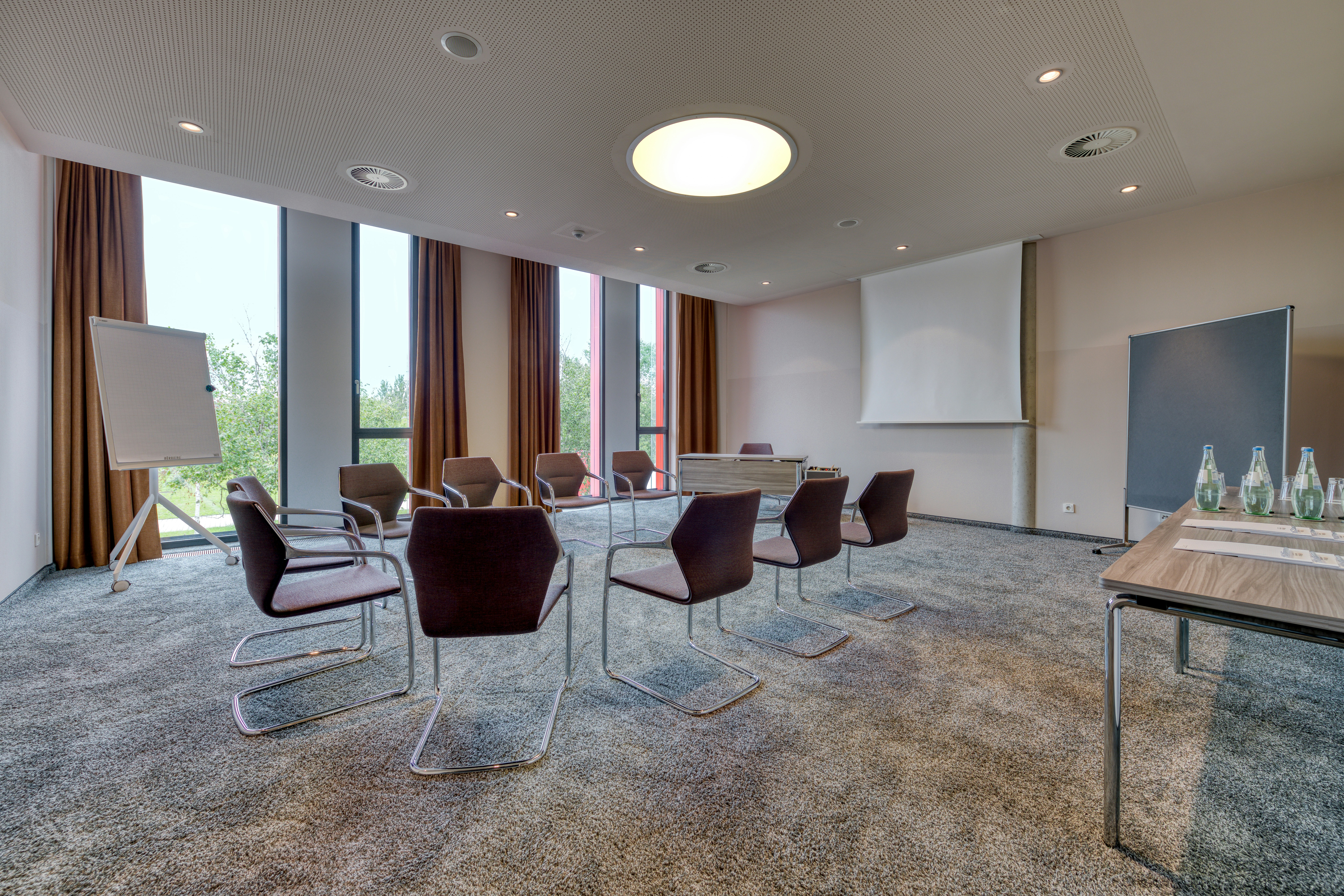 Hilton Garden Inn Stuttgart Neckarpark 23/24