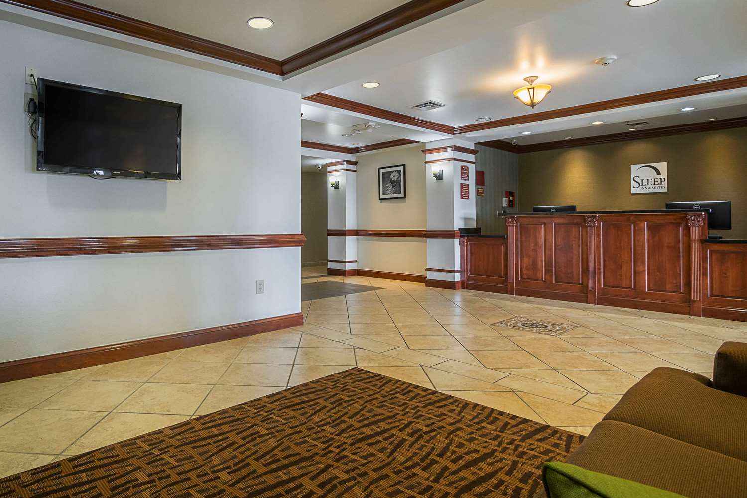 Sleep Inn & Suites Manchester 4/15