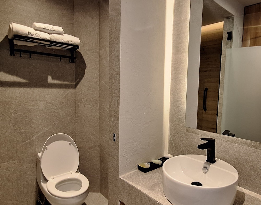 Hotel Block Suites 69/69
