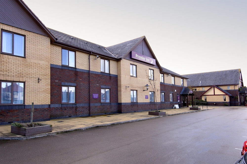 Premier Inn Blackpool Airport 31/33