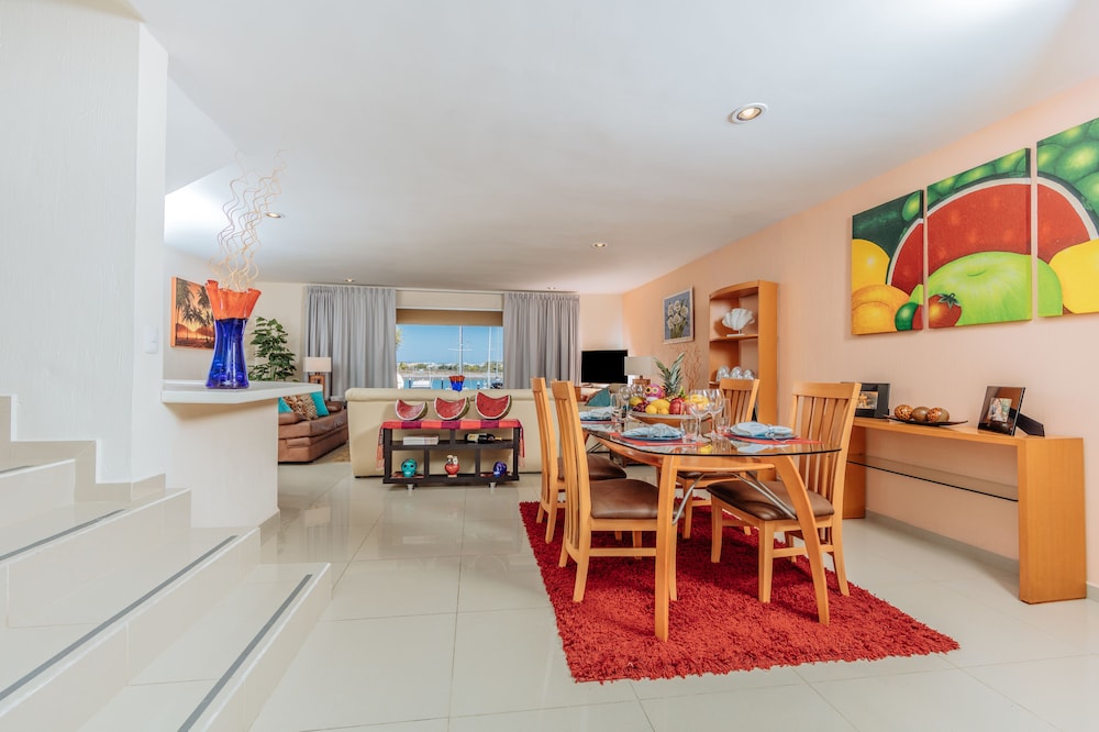 Isla Mazatlan Residence Club 16/33