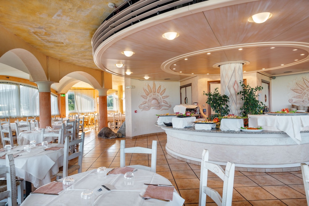 Sant'elmo Beach Hotel 28/48