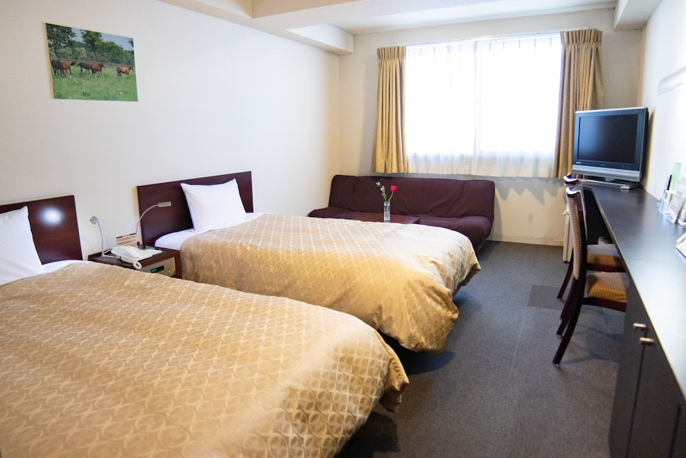 HOTEL CONTINENTAL 18/64