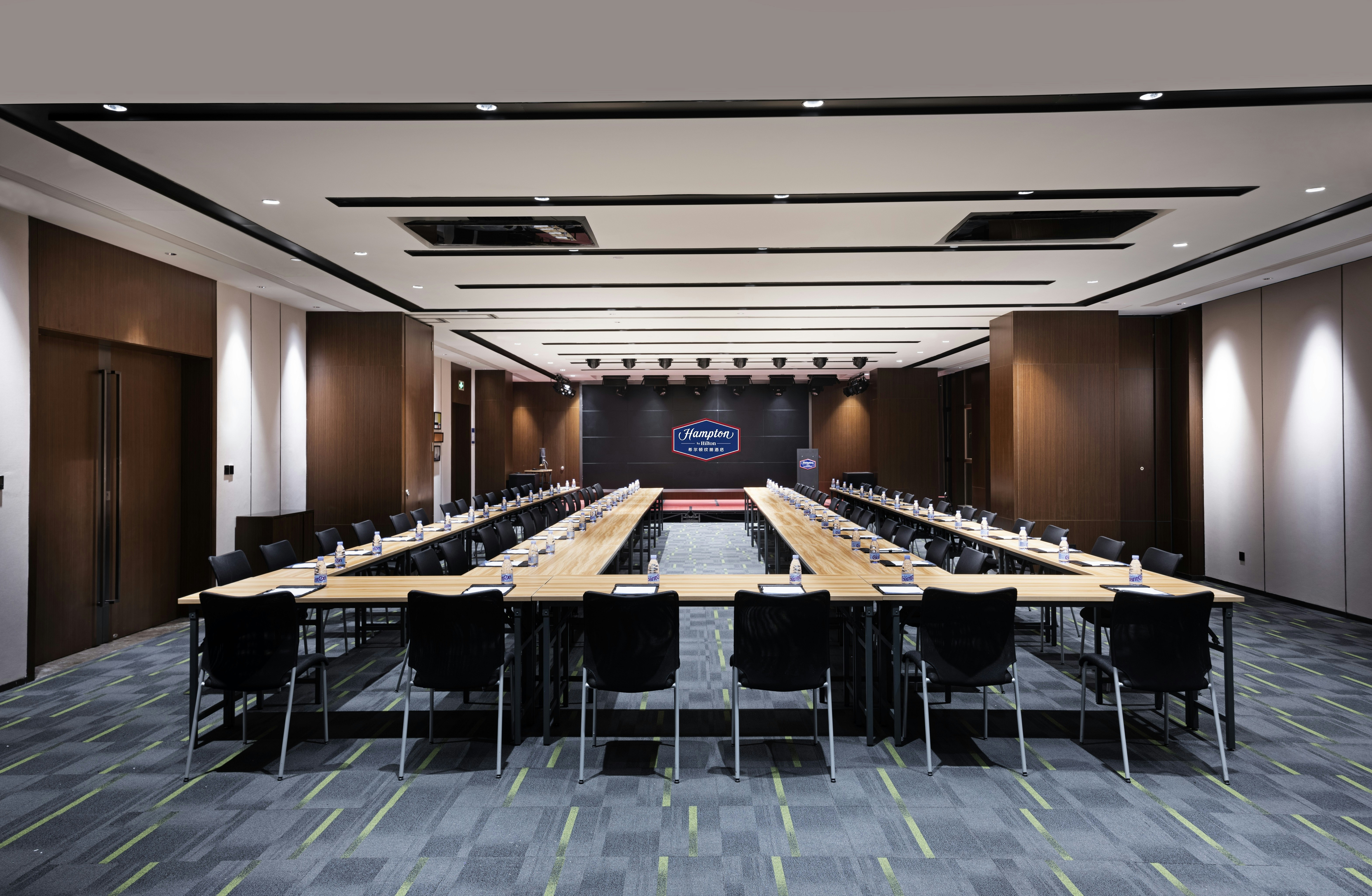 Hampton by Hilton Guangzhou Dongxiaonan 16/17