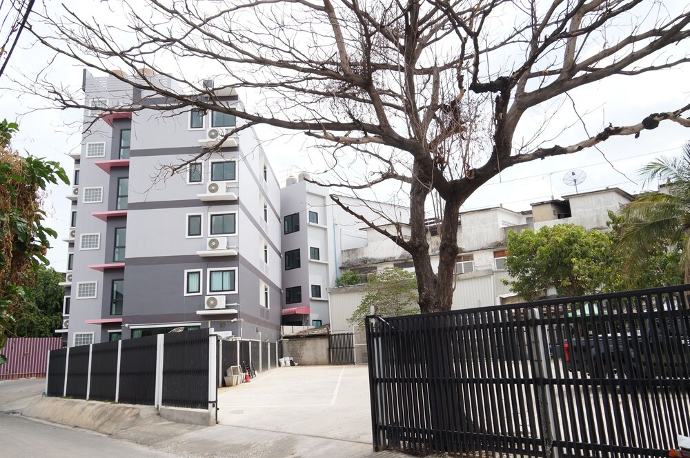 Ma Non Nont Hotel & Apartment 2/61