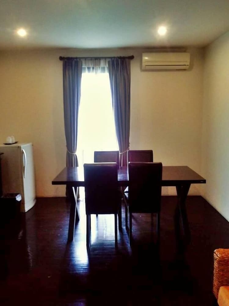 296 The Radtanaiya Residence 35/42