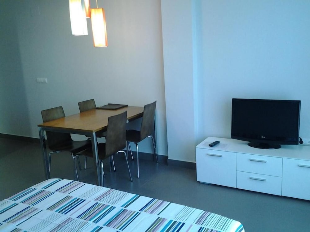 El Faro Aparthotel 23/36