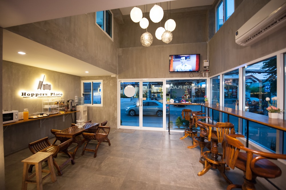 Hoppers Place Donmuang Hostel 37/46