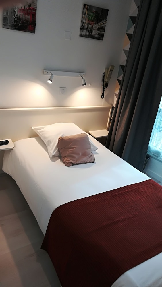 Hotel de Paris 11/33