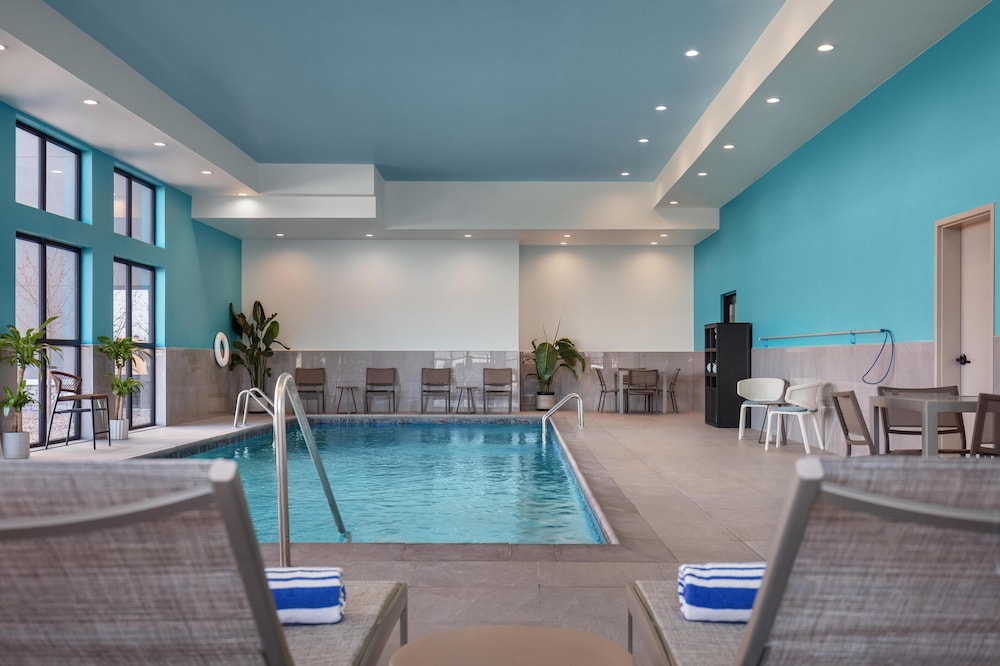 Hilton Garden Inn Wichita Airport 26/47