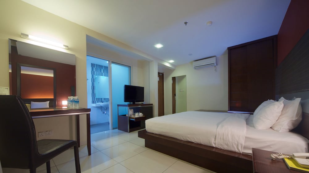 Kinabalu Daya Hotel 12/72