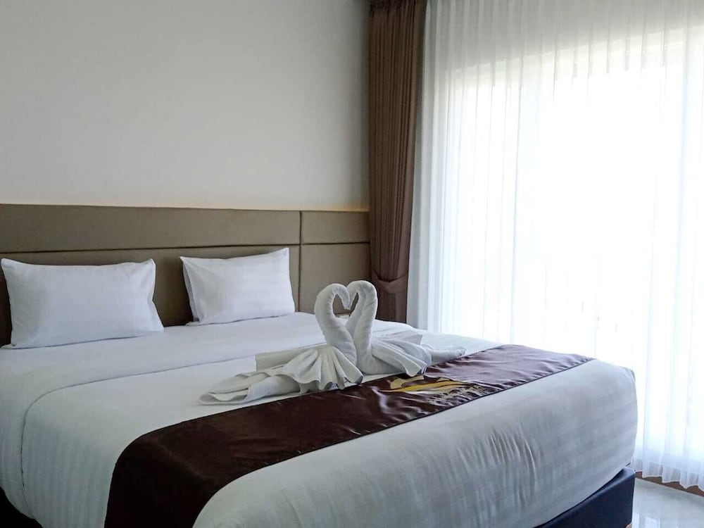 Grand Samota Hotel 6/15