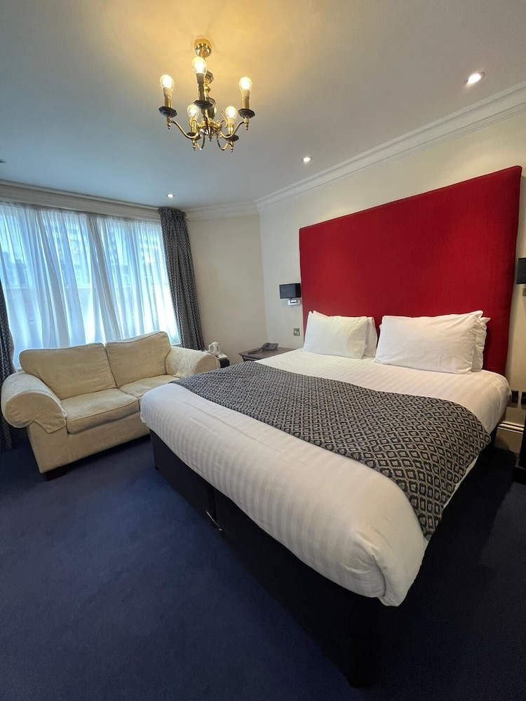 LA PLACE HOTEL 39/77