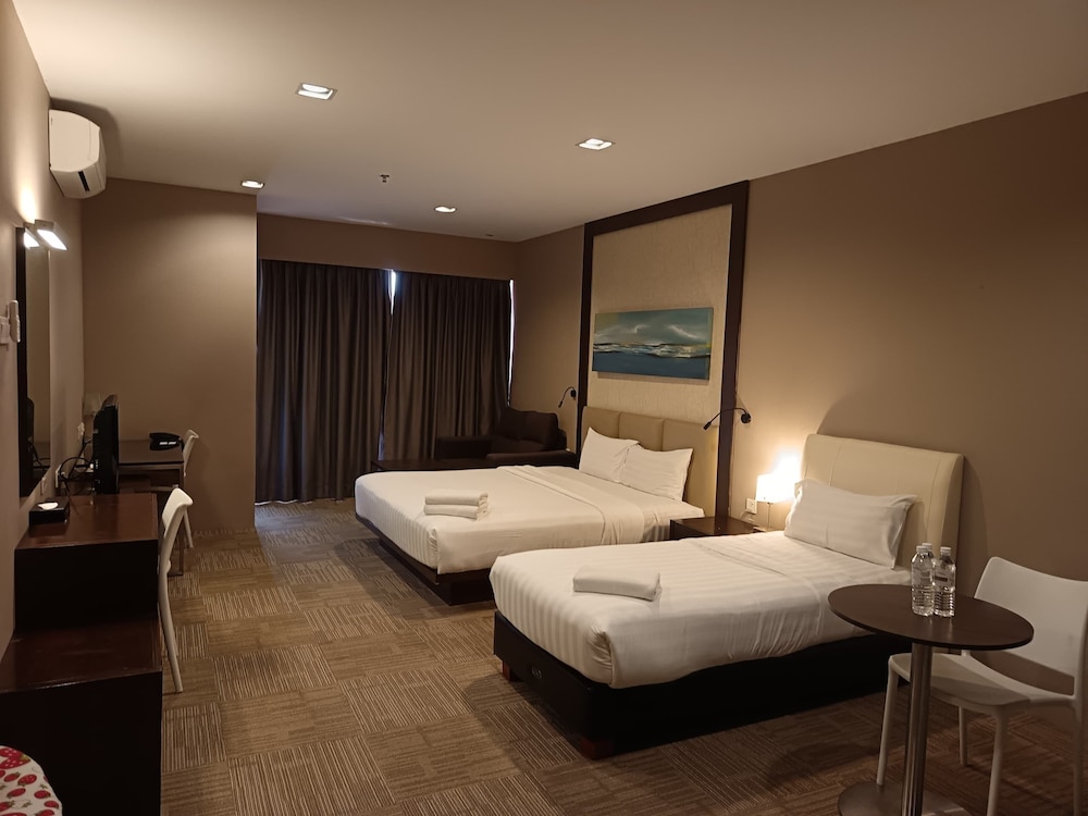 Hotel Primera Suite 14/44
