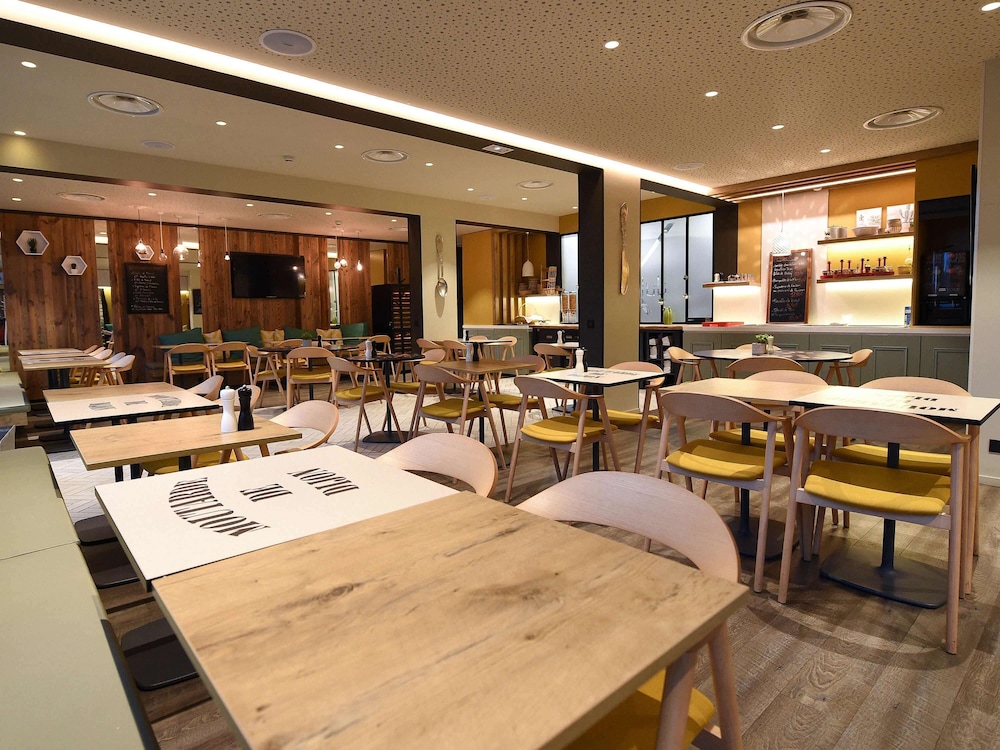restaurant-cafeteria