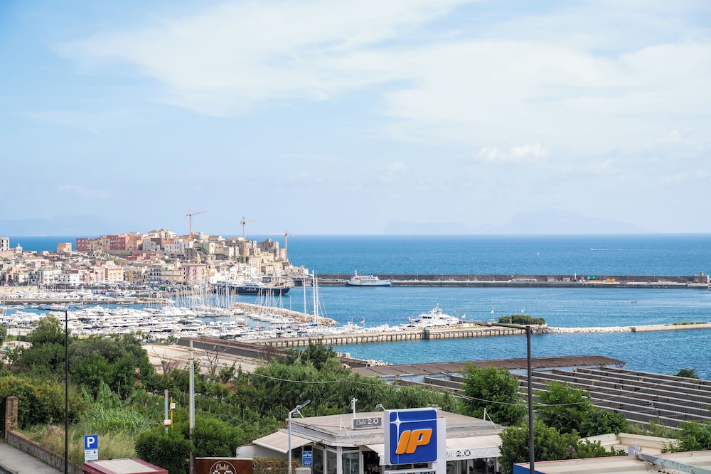 Puteoli Palace Hotel 42/50