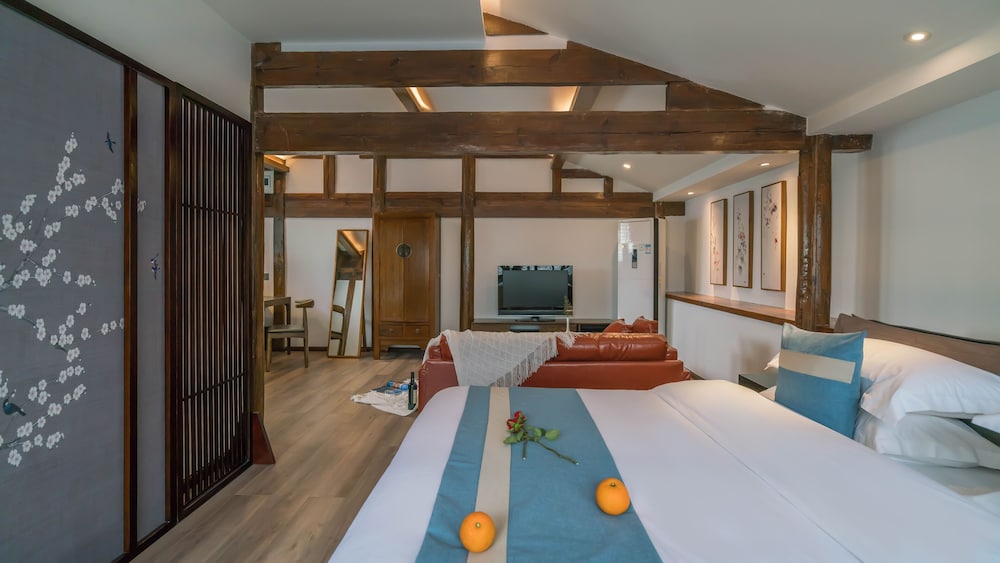 Lize Graceland Artistic Suite Inn 13/50