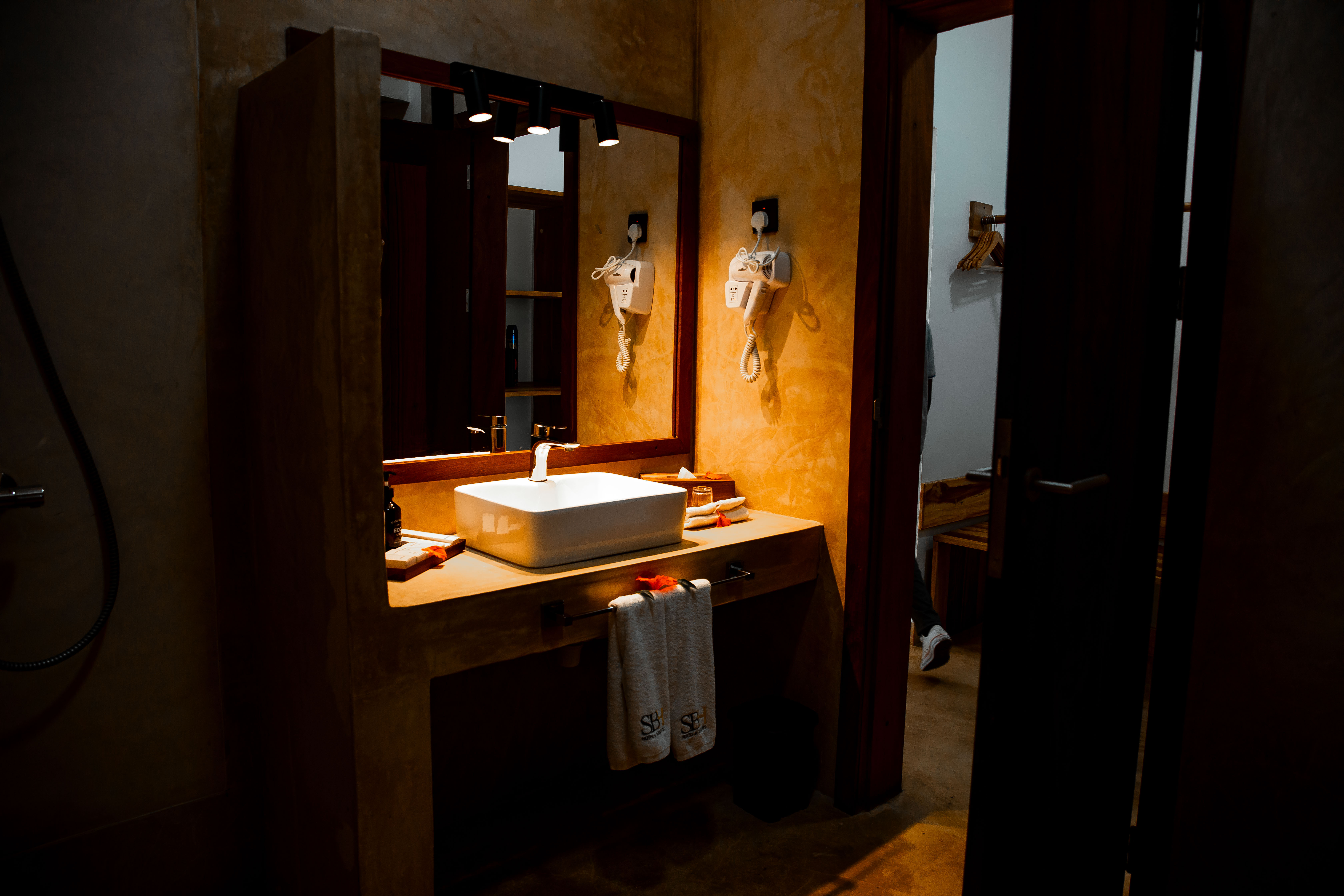 SBH Monica Zanzibar 56/57