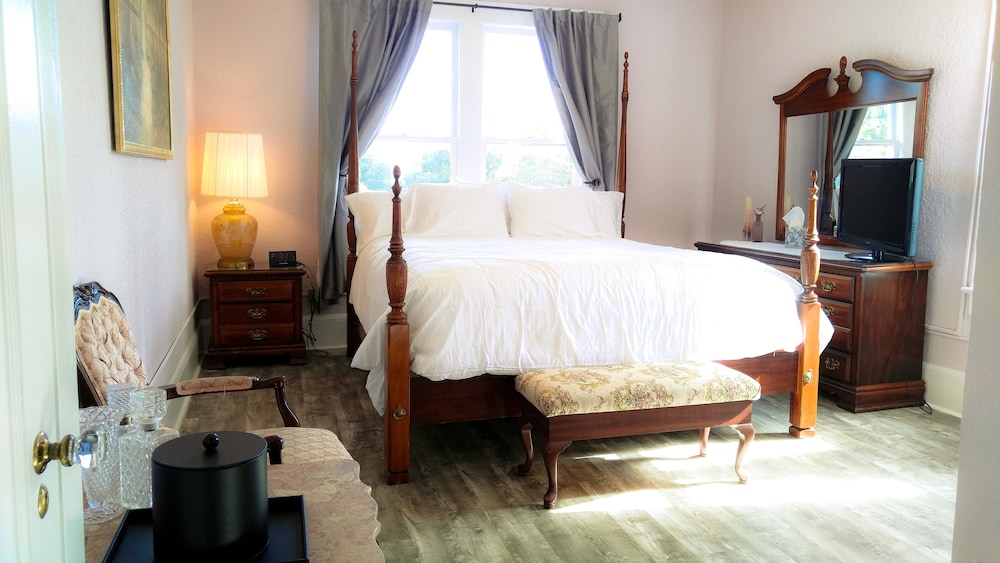 The DeLand Hotel 15/47