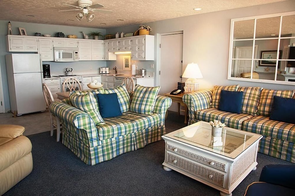 Inn At Spanish Head 23/50